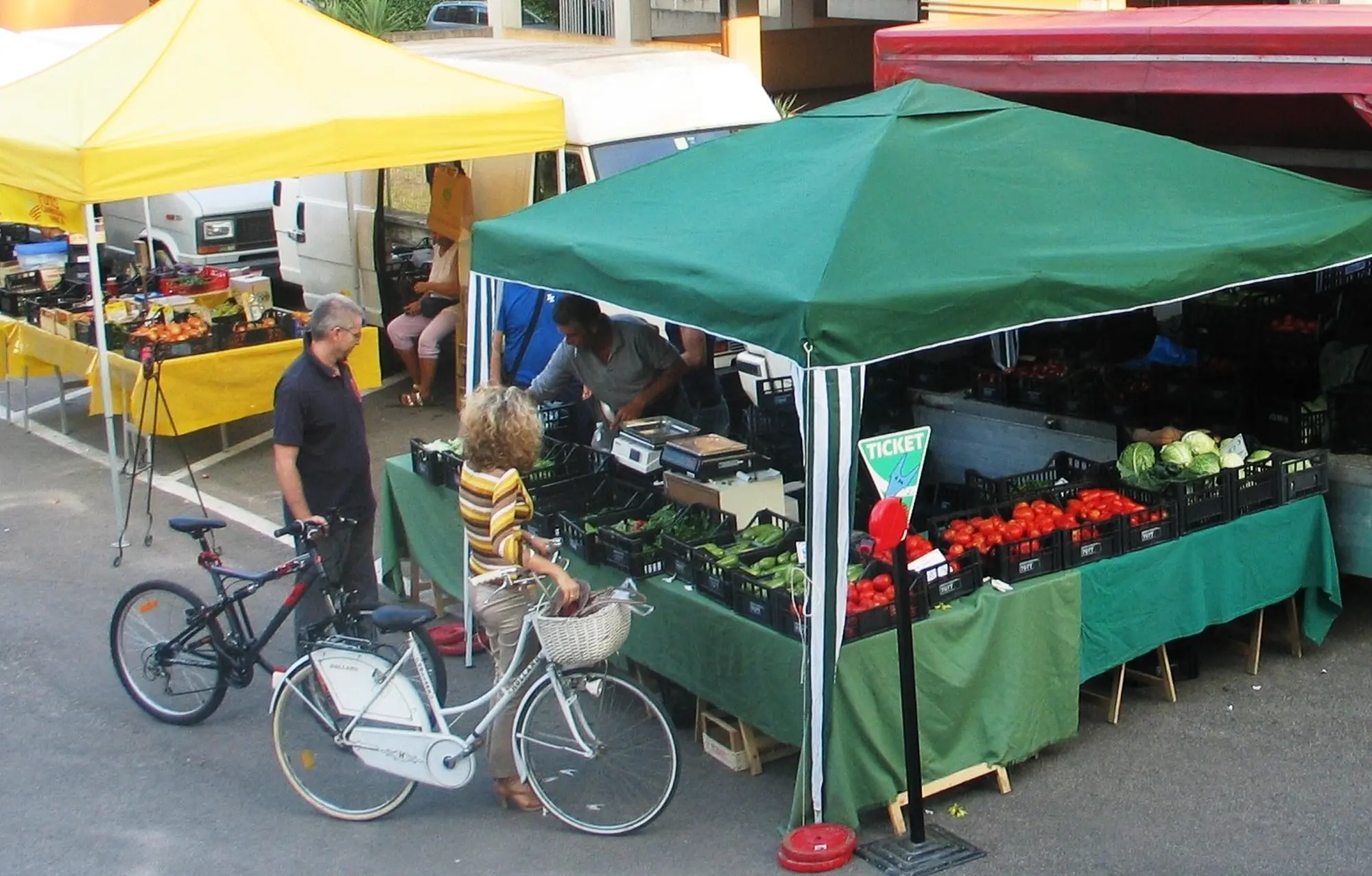Farmer's Market Bertella