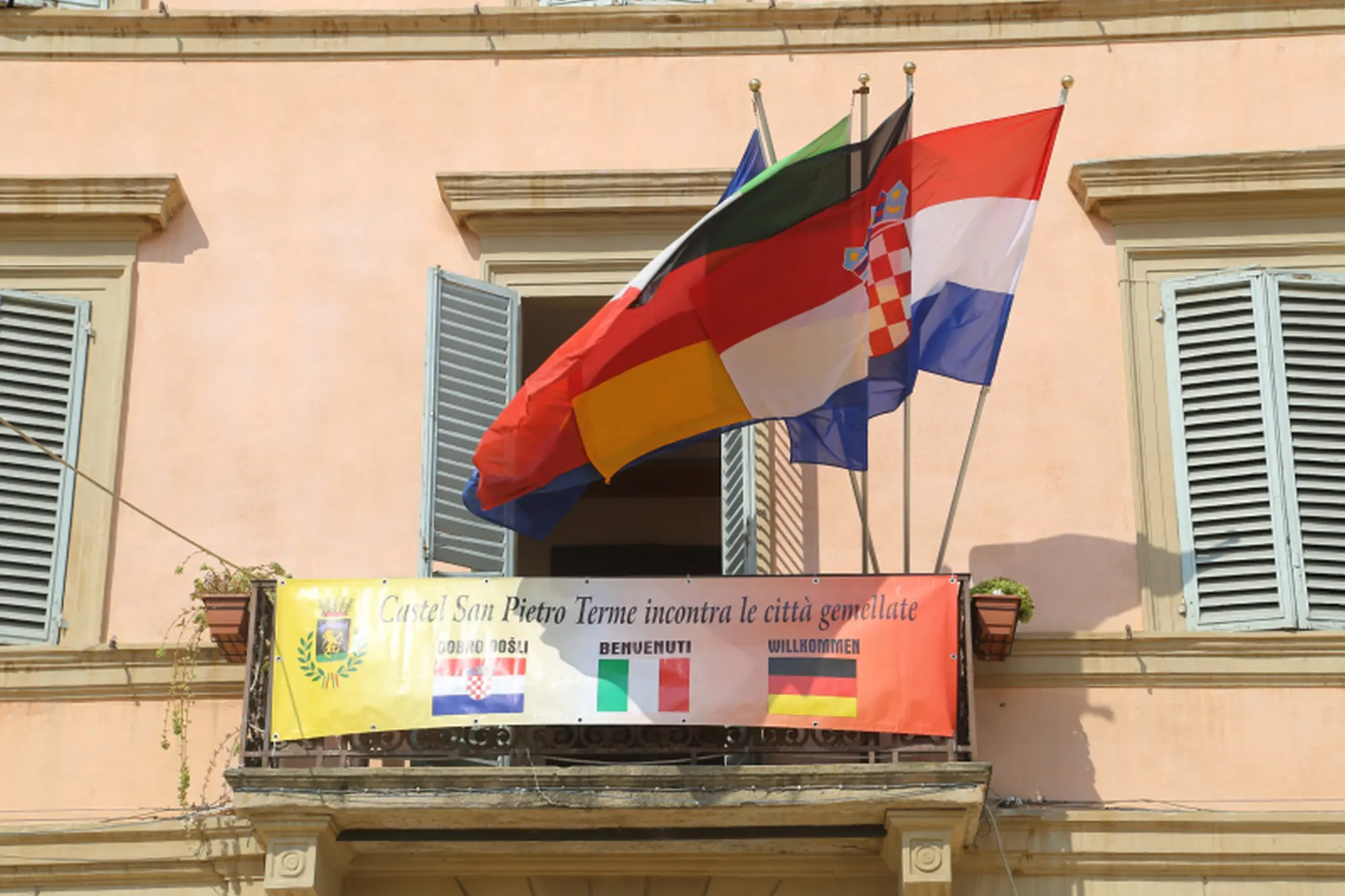 Cerimonia d'accoglienza delle delegazioni delle città gemellate con Castel San Pietro Terme 
