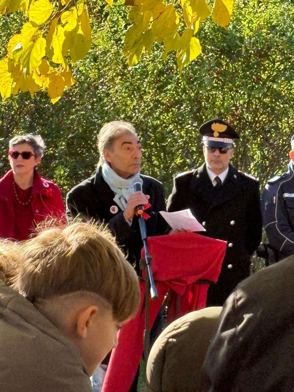 Inaugurazione panchina rossa Osteria Grande 23-11-2024