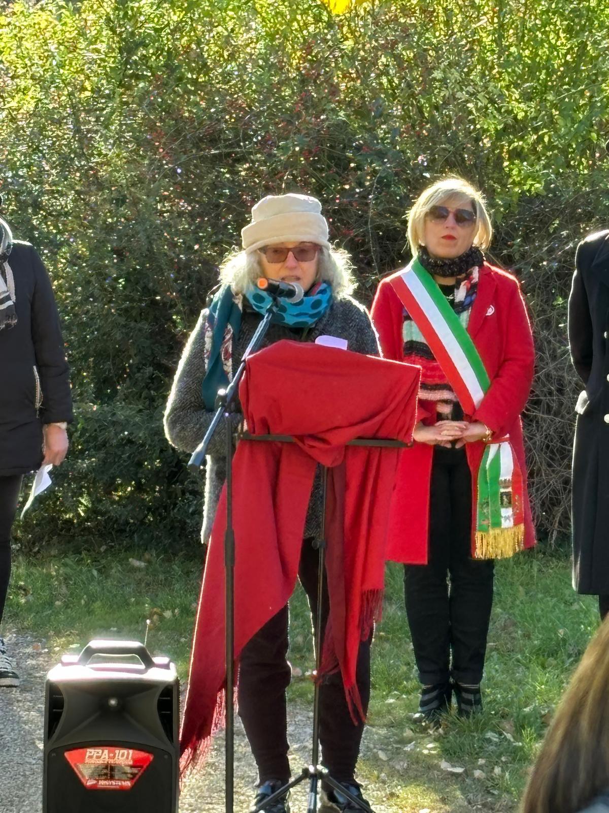 Inaugurazione panchina rossa Osteria Grande 23-11-2024