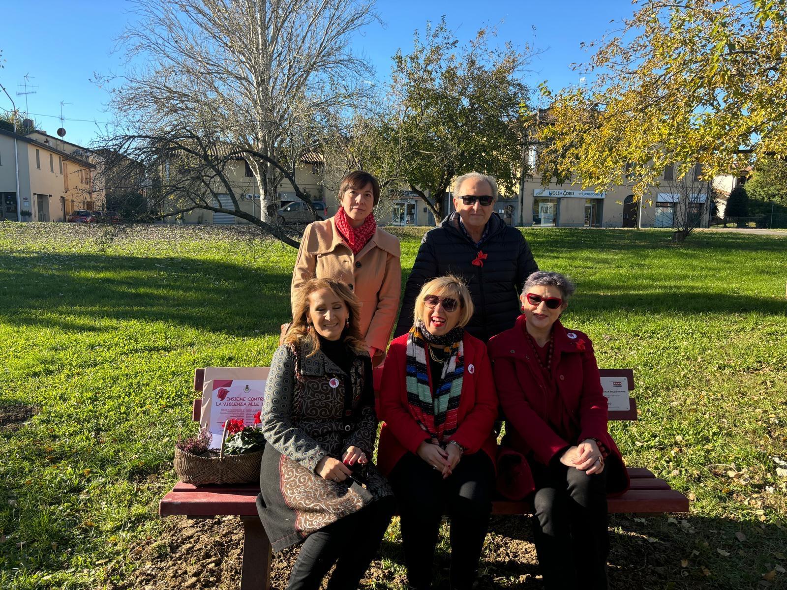 Inaugurazione panchina rossa Osteria Grande 23-11-2024