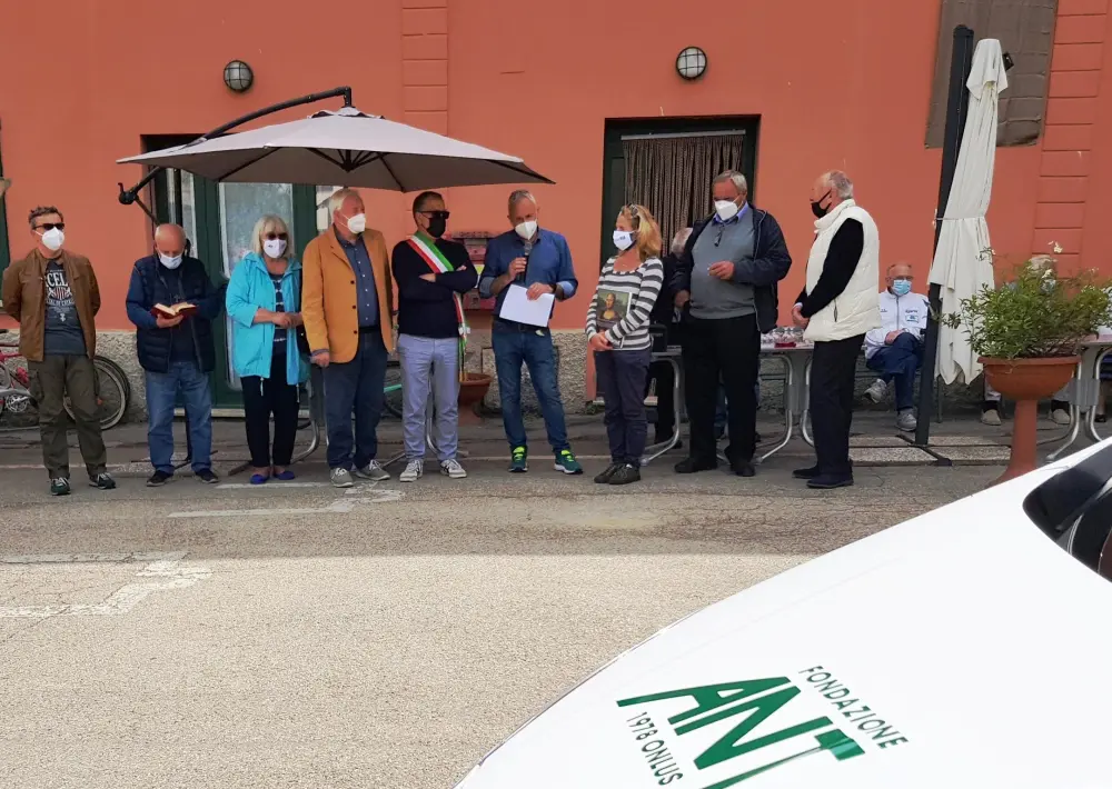A conclusione di 68 anni di attività, la SC Dalfiume dona un automezzo all