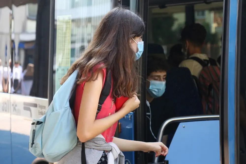 Regione: trasporto pubblico gratuito per gli studenti delle scuole superiori