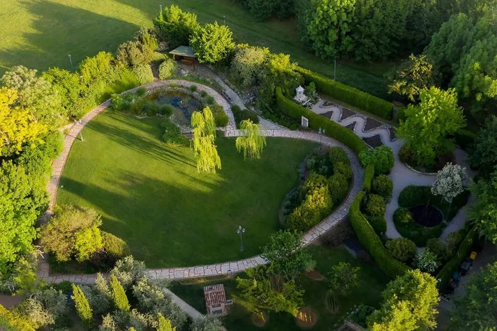 Al Giardino degli Angeli: il 24 e 27 agosto torna la magia del “Tramonto tra i salici”