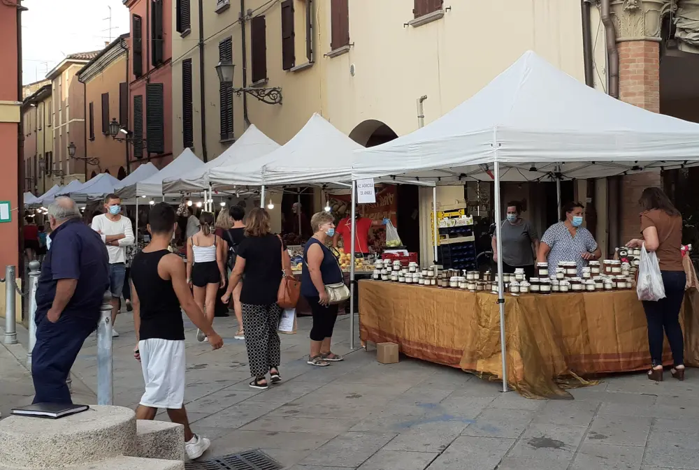 Arriva il weekend del Miele: Fiera, incontri, spettacoli e Concorso Tre Gocce d