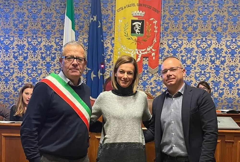 In seguito alle dimissioni di Claudio Franzoni, entra in Consiglio Comunale Elena Roncassaglia