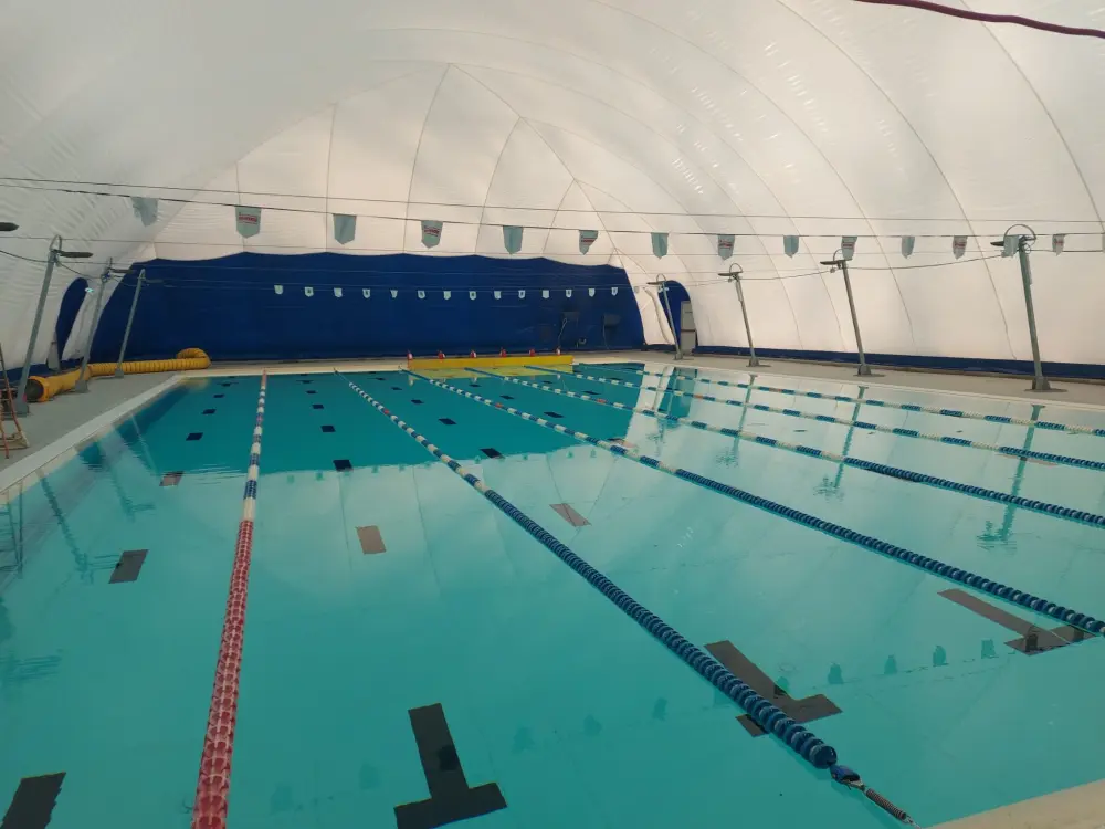 Il sindaco Tinti: «La piscina è pronta, mancano solo le certificazioni»