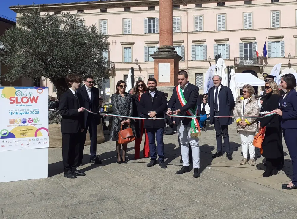 Inaugurata sabato 15 Very Slow Outdoor Tours.  Domenica 16 continuano food, escursioni, fiere,musica