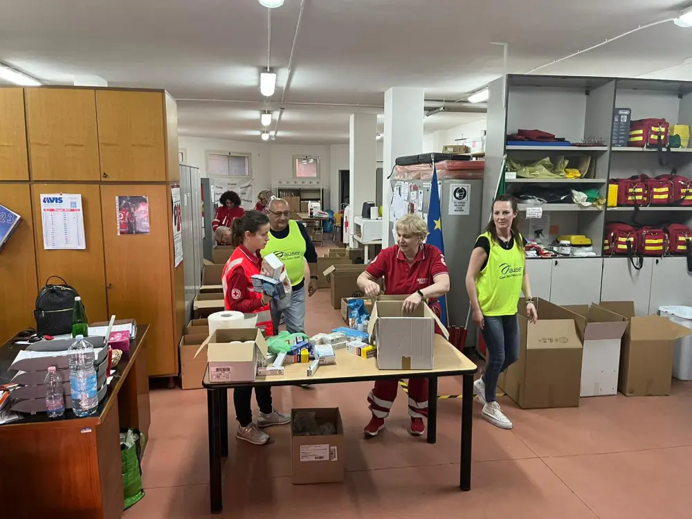Aperto il Centro raccolta ufficiale del Comune nella sede della Croce Rossa in viale Oriani 29