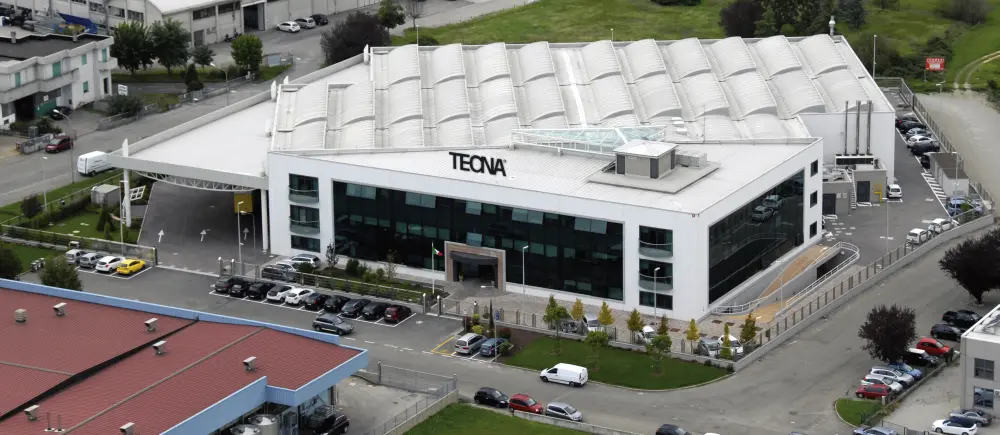 Tecna offre supporto tecnico e attrezzature alle aziende e dona 3mila euro alle biblioteche