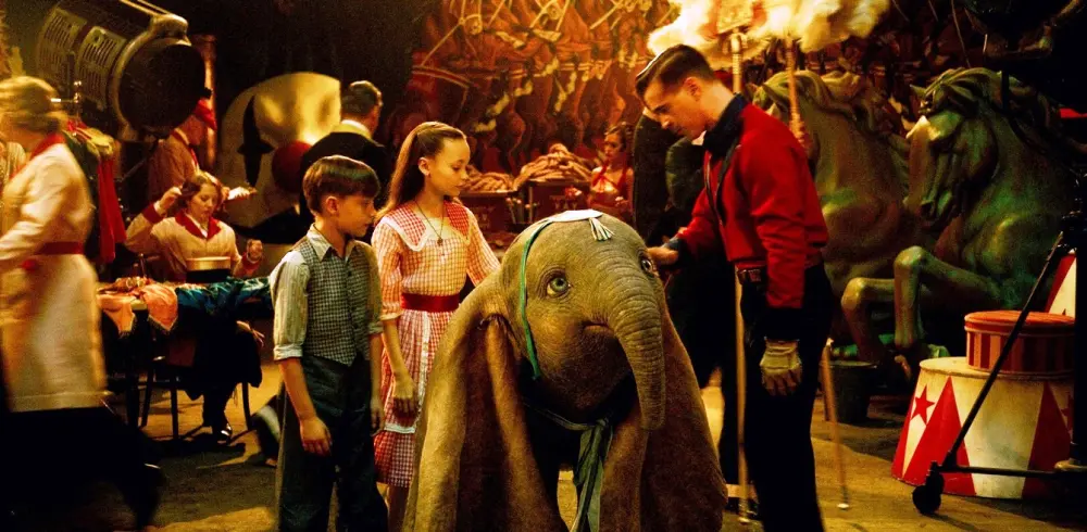 Cinema in tour: mercoledì 26 a Osteria Grande arriva “Dumbo”, diretto dal geniale regista Tim Burton