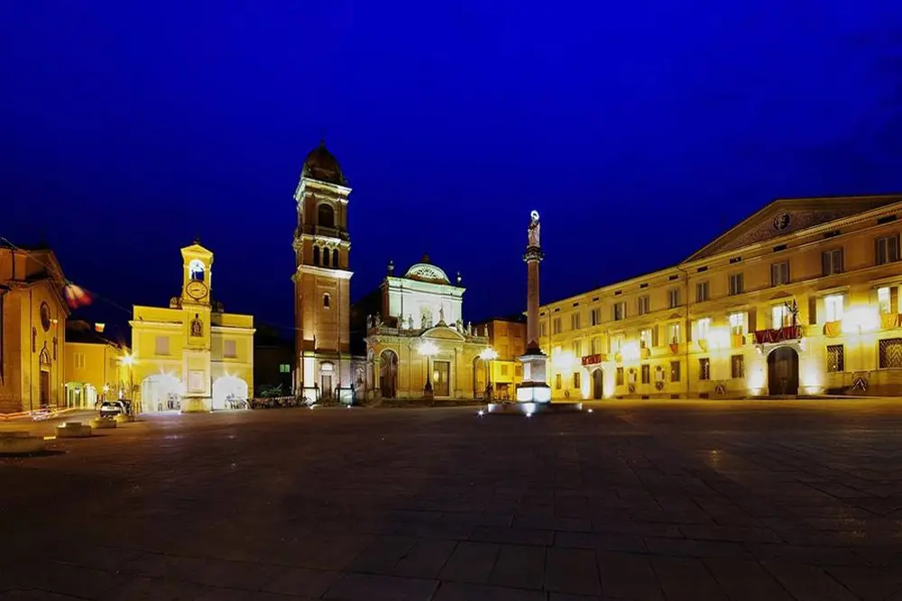 Lunedì 18 ore 20,30 in piazza XX Settembre torna lo spettacolo “Dal Borgo alla Piazza”