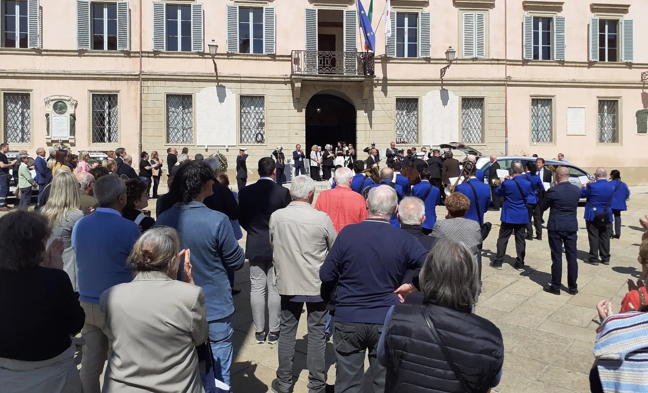 Il commosso saluto della città di Castel San Pietro Terme a Franco Broccoli, Comandante per sempre