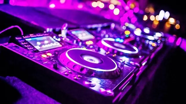 Boom valorizza la scena musicale locale: BOOMind DJ e Band SOUND CONTEST 