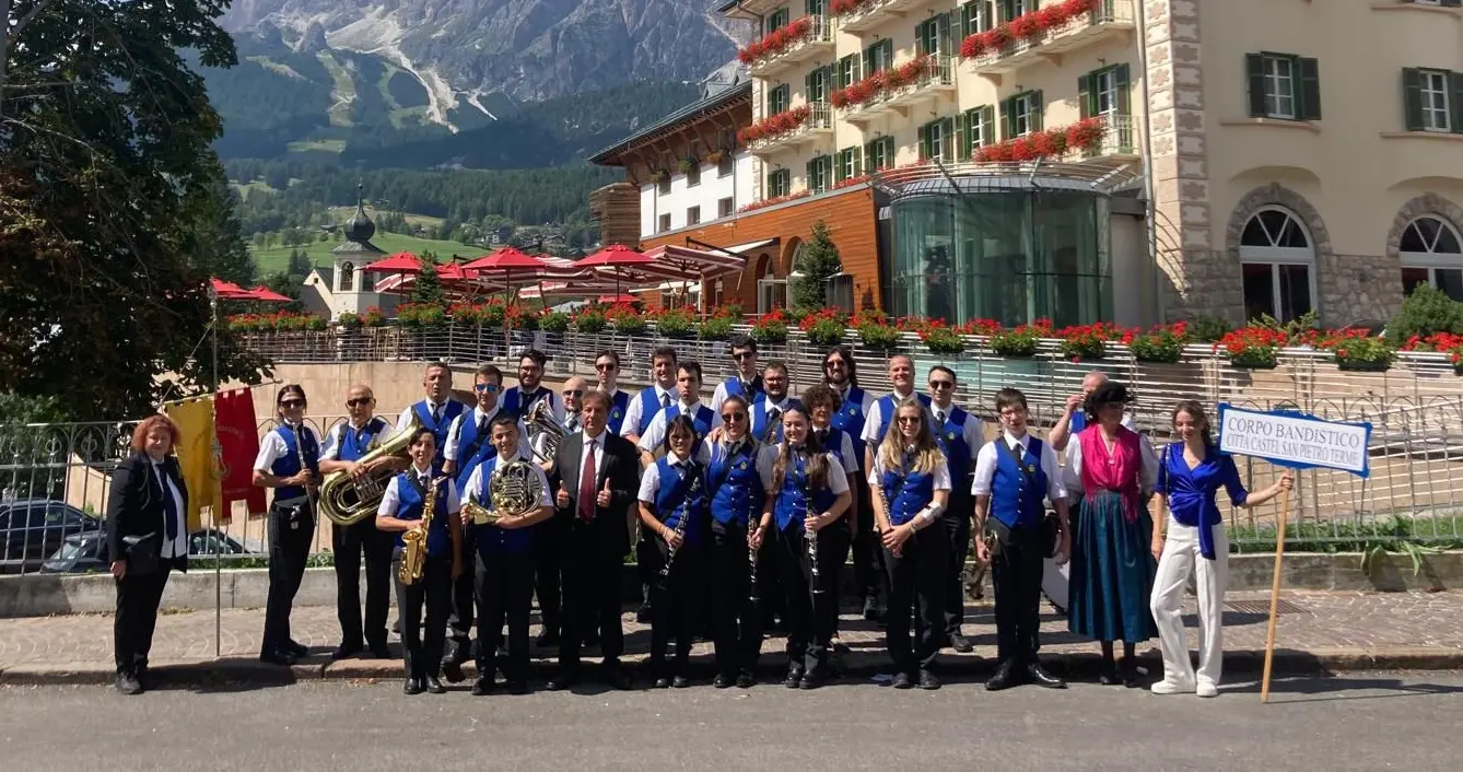 Il Corpo Bandistico di Castel San Pietro Terme ha suonato alla “Festa de ra bandes” a Cortina