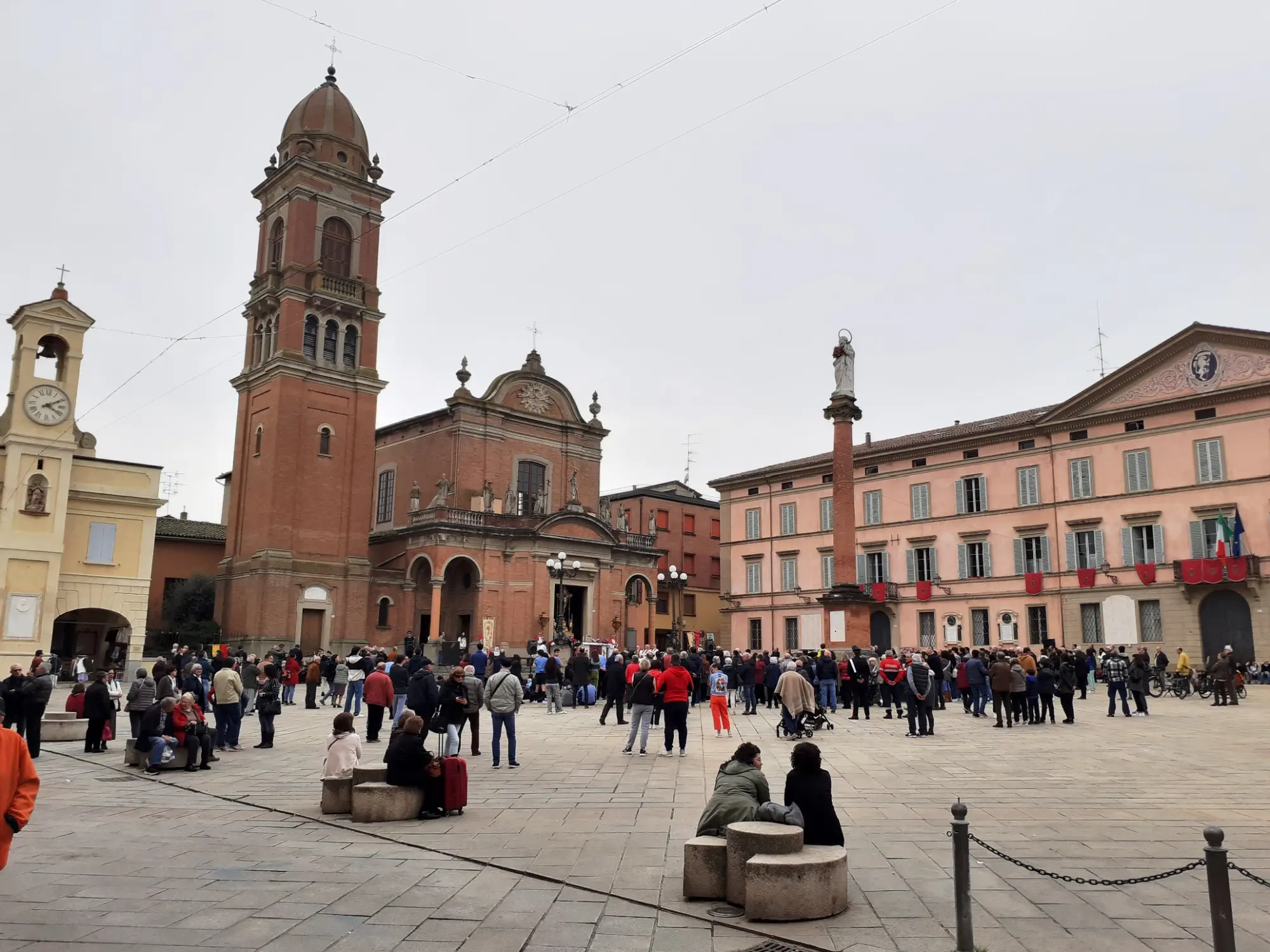 Domenica 6 torna la Festa del SS. Crocifisso con il mercato nel centro storico 