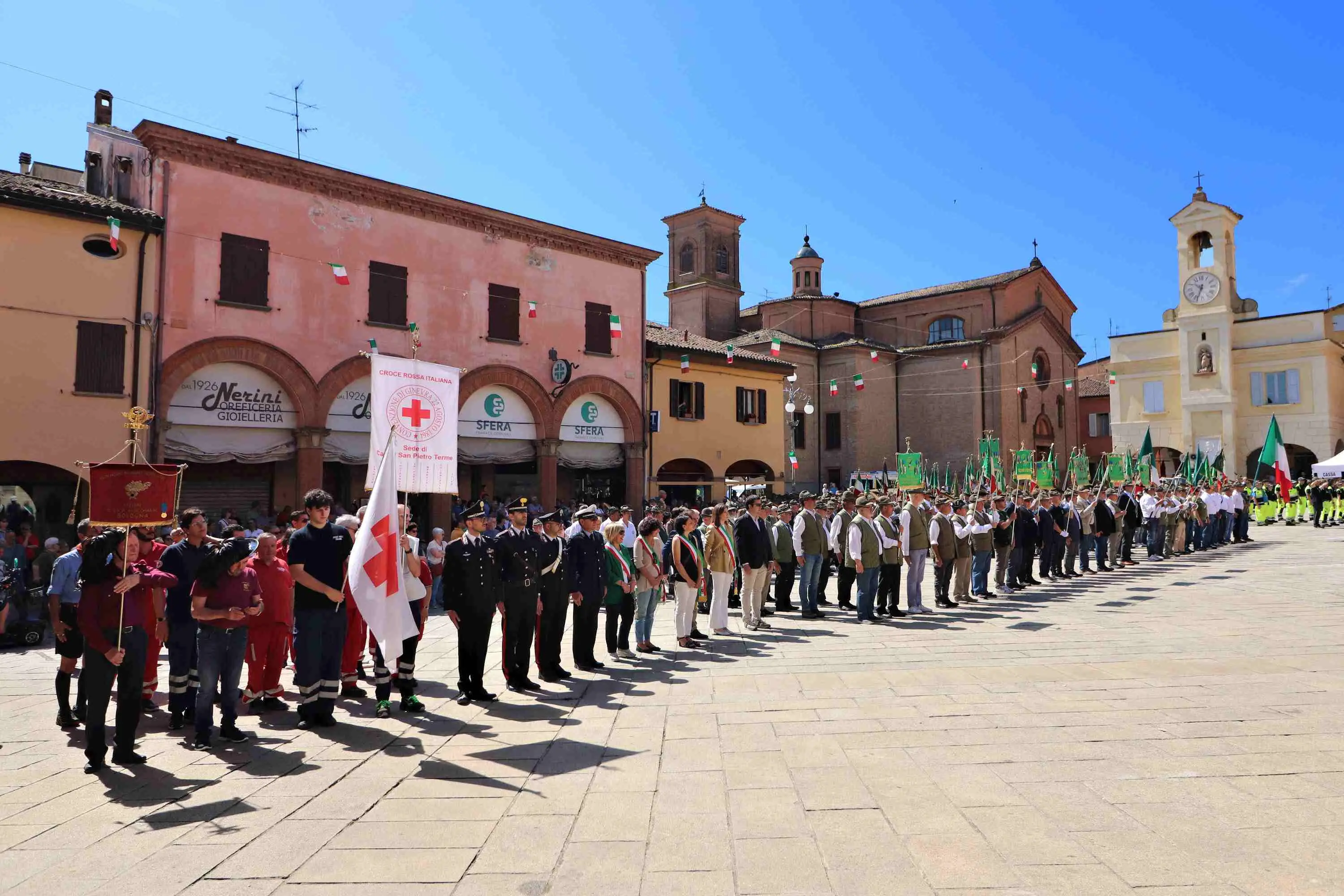 Castel San Pietro Terme ha abbracciato le penne nere in tre splendide giornate di comunità