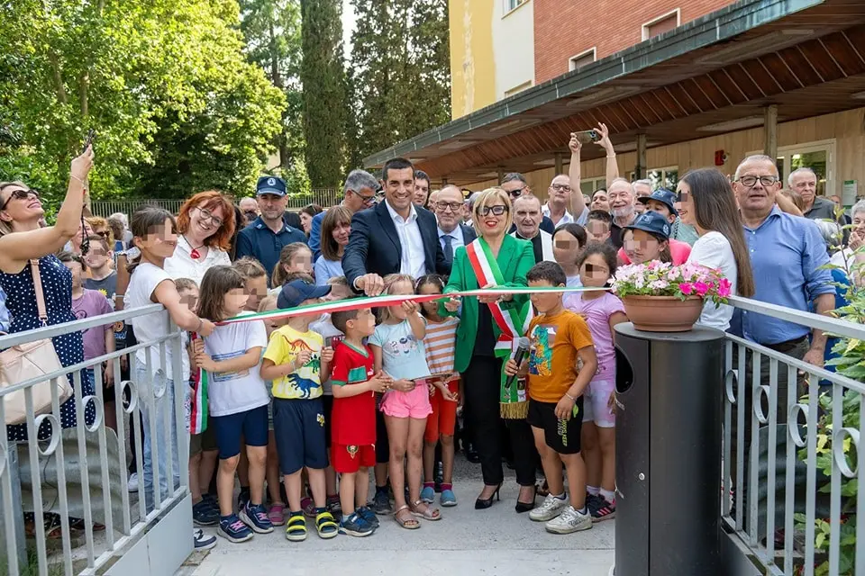 Grande partecipazione al taglio del nastro della Casa del Volontariato di Castel San Pietro Terme