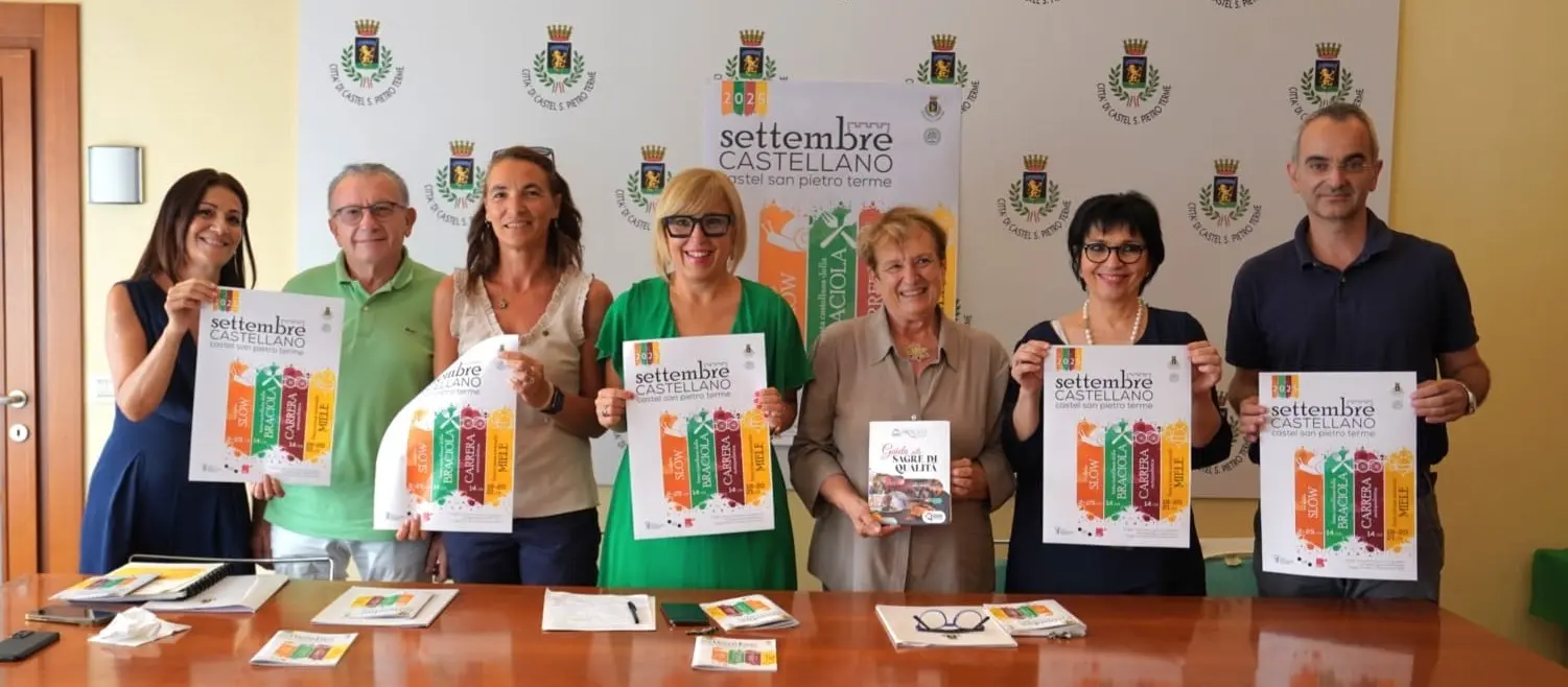 La sindaca Francesca Marchetti presenta il Settembre Castellano 2025 e la 71ª edizione della Carrera