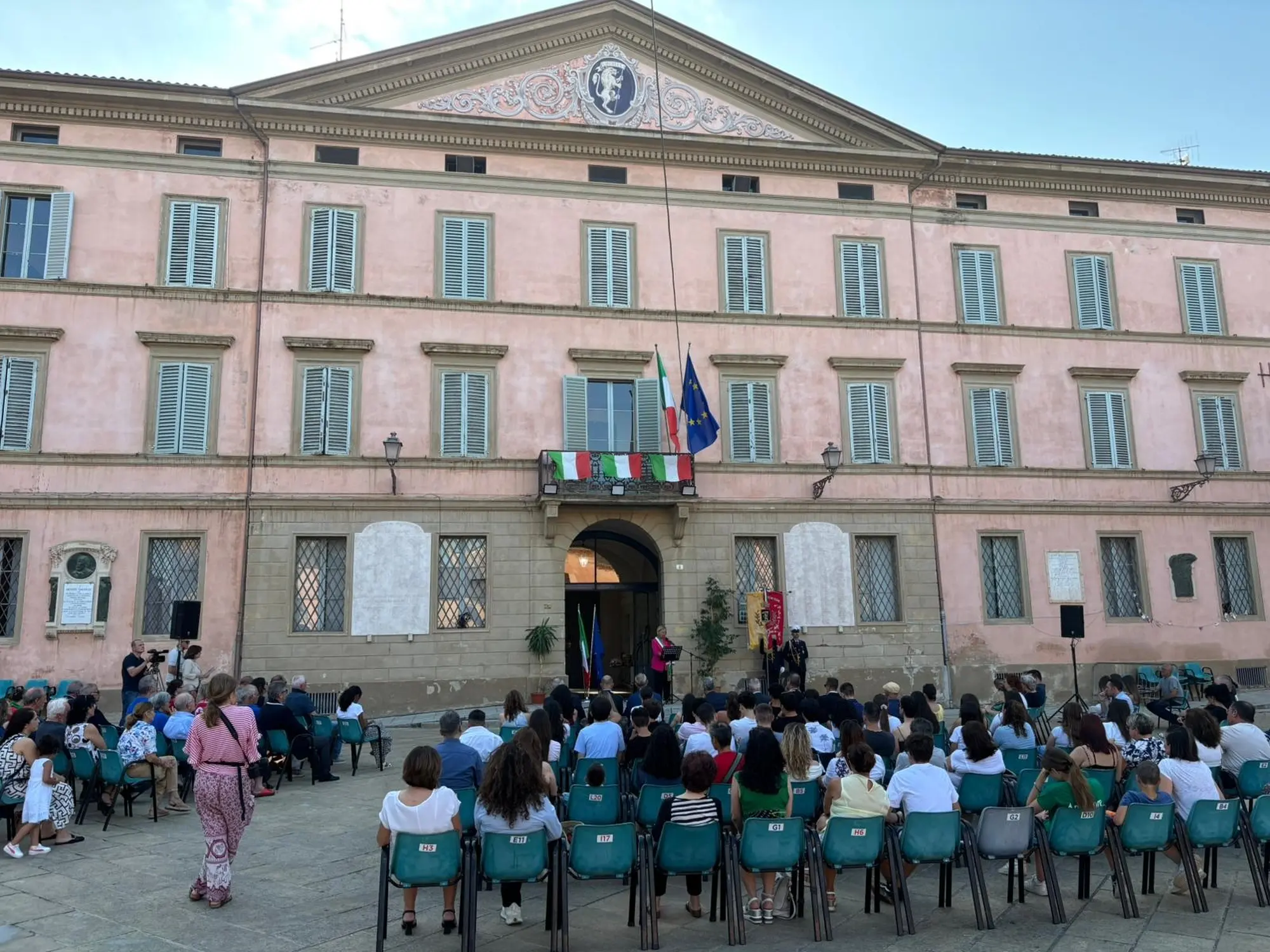 Cerimonia di consegna della Costituzione italiana ai neo-diciottenni