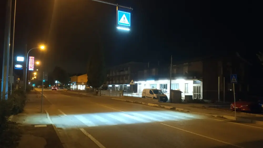 Sicurezza stradale: nuova segnaletica luminosa per attraversamenti e sottopassi