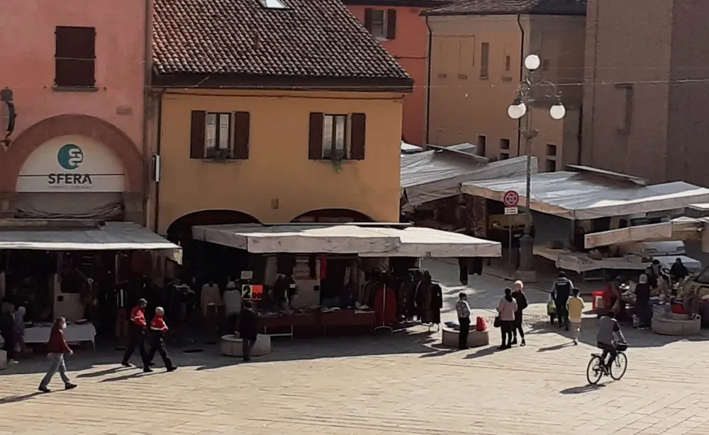 Il Sindaco Tinti: «Chiudiamo il mercato del lunedì in attesa di chiarimenti e verifiche»