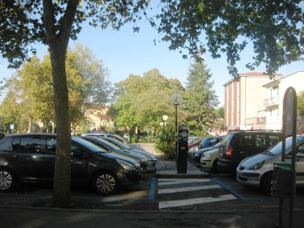 Parcheggio Oberdan: fino al 7 gennaio sosta gratuita di pomeriggio, sabato tutto il giorno