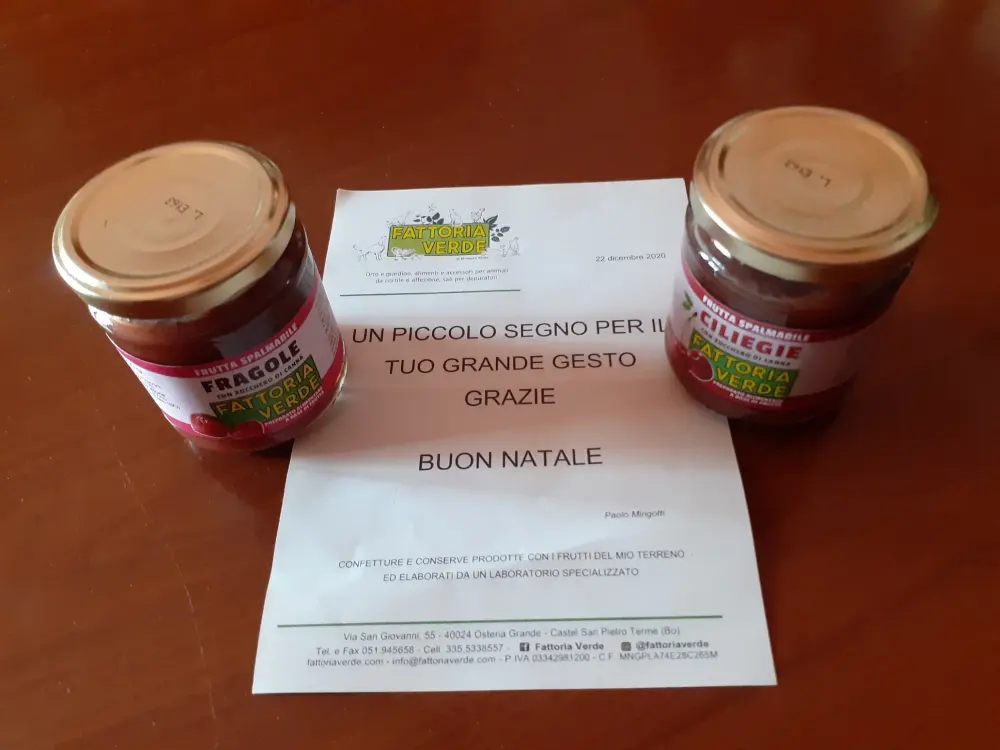 Fattoria Verde dona marmellate ai volontari: “Un piccolo segno per il tuo grande gesto. Grazie”